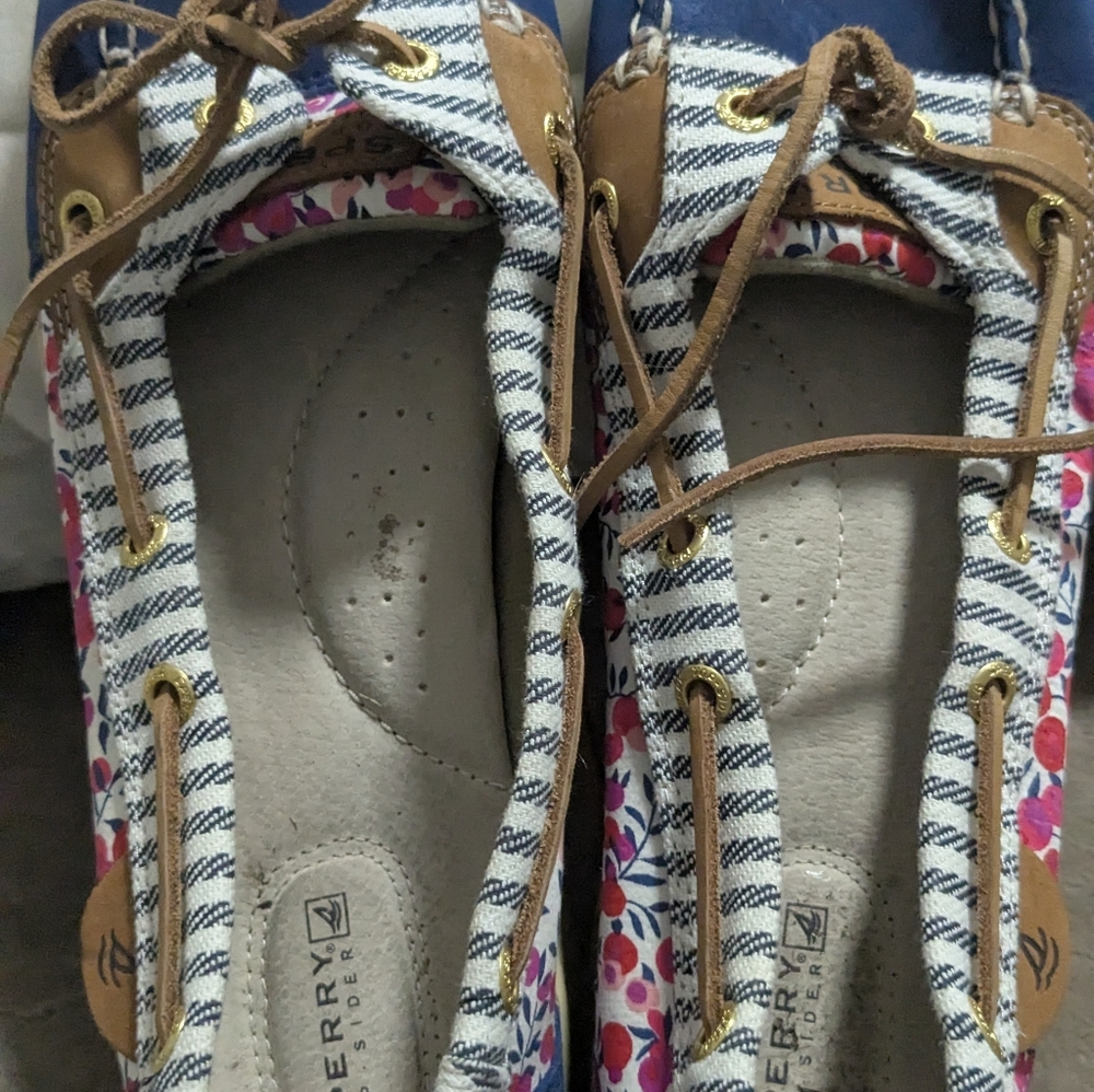 Sperry Navy Blue Floral & Striped Women's Boat Shoes - Picture 12 of 13